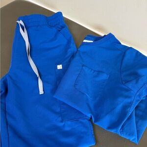 Womens Resurge scrub set. Royal blue. Medium.